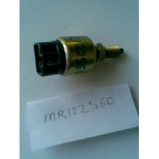 MR122560 MITSUBISHI  STOP LAMBA MÜŞÜRÜ